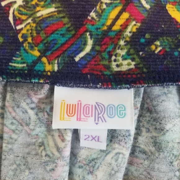 Lularoe Madison Pleated Skater Skirt Sz 2XL - Picture 6 of 7